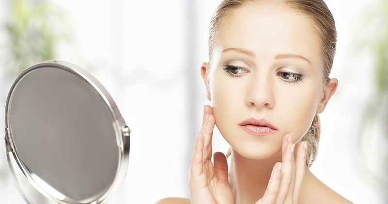Có nên skin care sau khi nặn mụn
